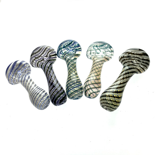 Local Spinster Glass Hand Pipe 3.5" 1 Count Assorted